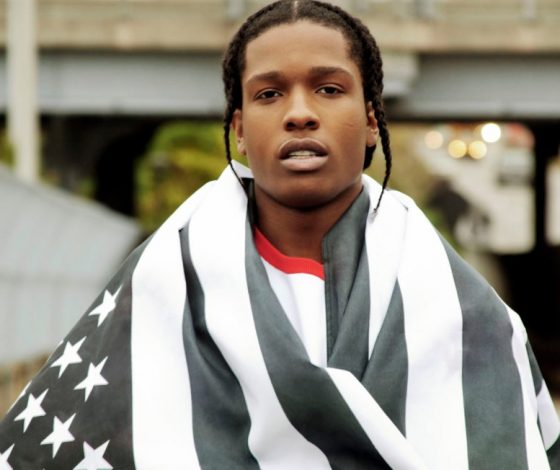 A$AP Rocky назвал себя великим артистом, а мы вспоминаем его самые стильные выходы