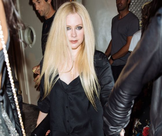 Мы скучали! Новый выход Аврил Лавин. С бойфрендом!