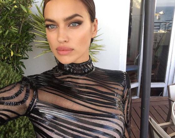 Ирина Шейк снялась в рождественском рекламном ролике