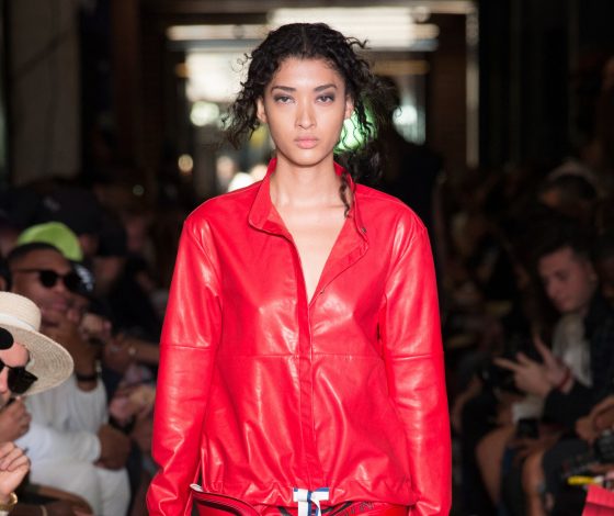 Смотри показ Public School здесь!