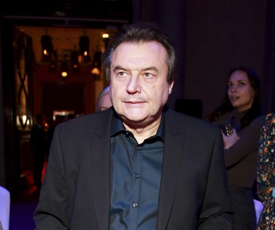 Студию Алексея Учителя забросали коктейлями Молотова. Официальное заявление режиссера здесь!