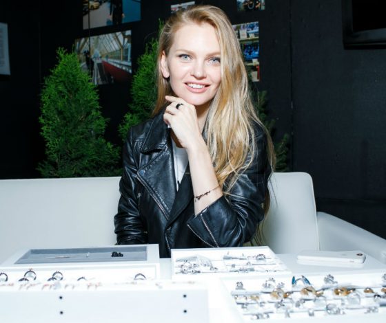 Елена Кулецкая, Дарья Мороз и Алина Крюкова на презентации новой коллекции SOKOLOV