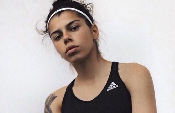 Кто такая Надя Карпова, и почему о ней говорят Дудь и Ургант?