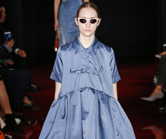 Смотри показ Rochas здесь!