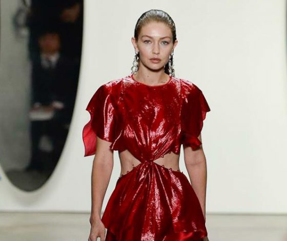 Сестры Хадид, Эшли Грэм и другие модели на показе Prabal Gurung