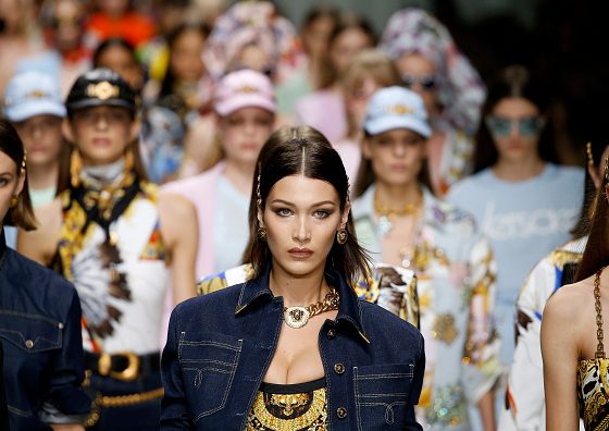 Мы в восторге! Что нужно знать о показе Versace?