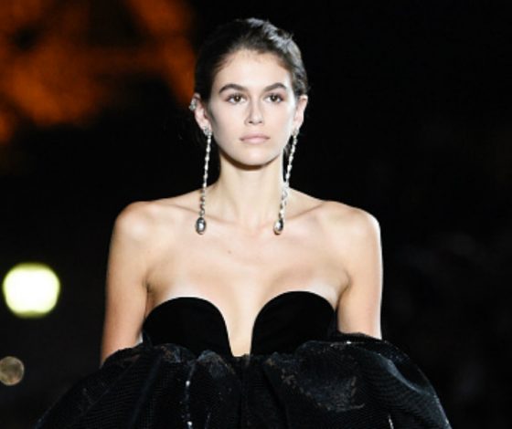 Кайя Гербер, Кортни Лав и Катрин Денёв на показе Saint Laurent