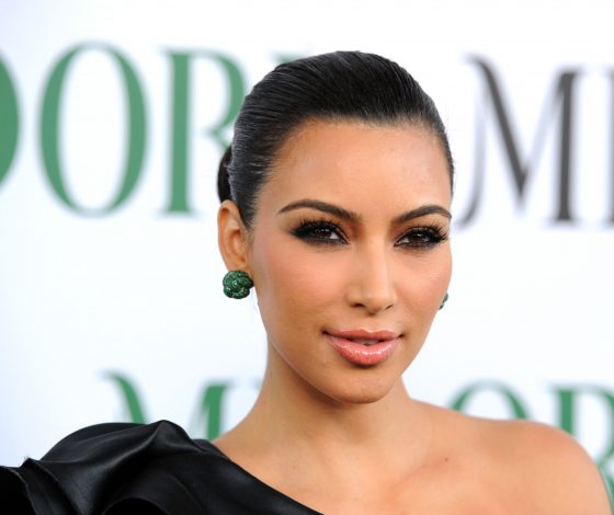 Цифра дня: сколько стоит телохранитель для суррогатной матери Ким Кардашьян?