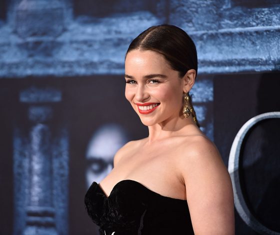 Цифра дня: сколько стоит арендовать дом Эмилии Кларк?