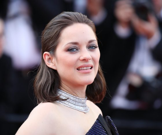 Марион Котийяр – 42! Вспоминаем лучшие выходы актрисы