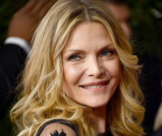 Цифра дня: Мишель Пфайффер продает свой особняк за 25 миллионов долларов