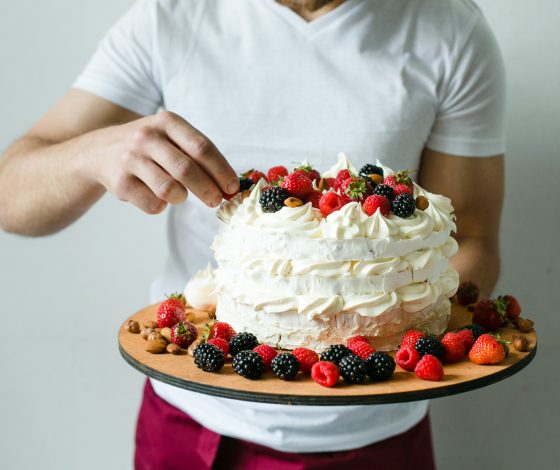 Мы нашли самые вкусные торты в городе… и их делает мужчина