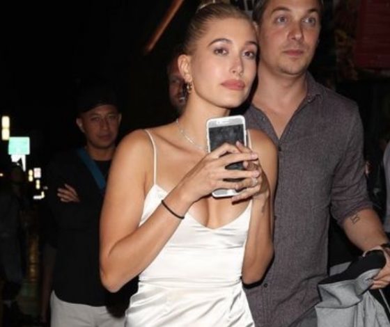 Где купить любимое и очень дешевое платье Хейли Болдуин