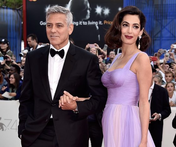Новый выход Амаль и Джорджа Клуни: пара отправилась на свидание с детьми!