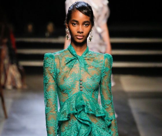 Смотри показ Erdem здесь!