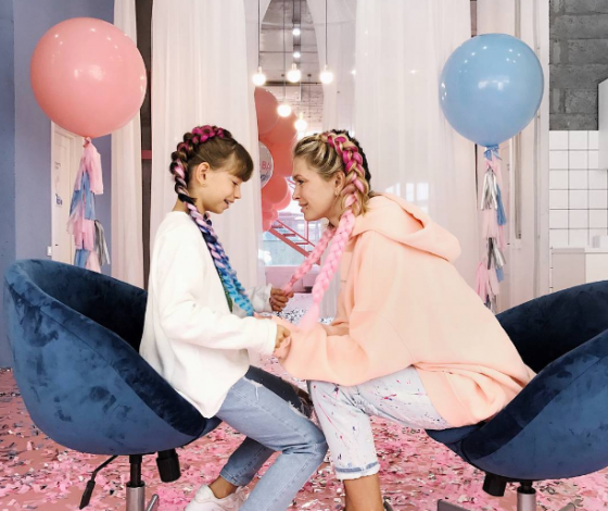 Вера Брежнева поделилась трогательным фото с младшей дочкой!