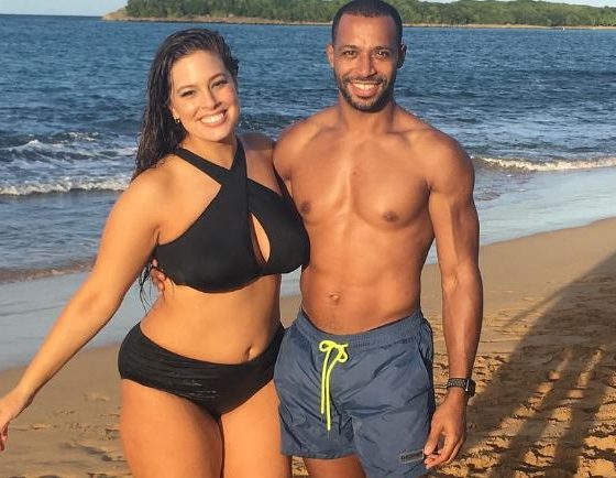 Горячо! Модель plus-size Эшли Грэм показала откровенное фото с мужем