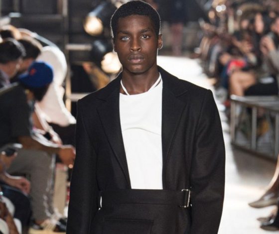 Новый «самый красивый преступник» дебютировал на неделе моды в Нью-Йорке!