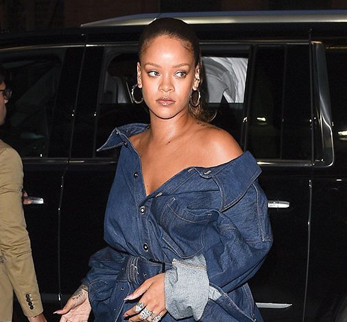 Очень много денима! Новые выходы Рианны