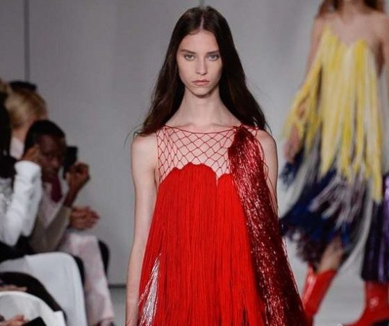 16-летняя российская модель дебютировала на показе Calvin Klein. Что мы о ней знаем?