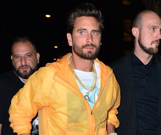 Неудивительно. Скотт Дисик зажигает с блондинкой на вечеринке Канье