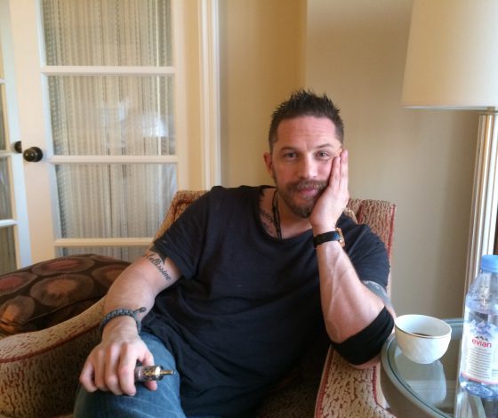 «История о маленьком кактусе по имени Фелип»: Том Харди каждый вечер читает сказки детям онлайн