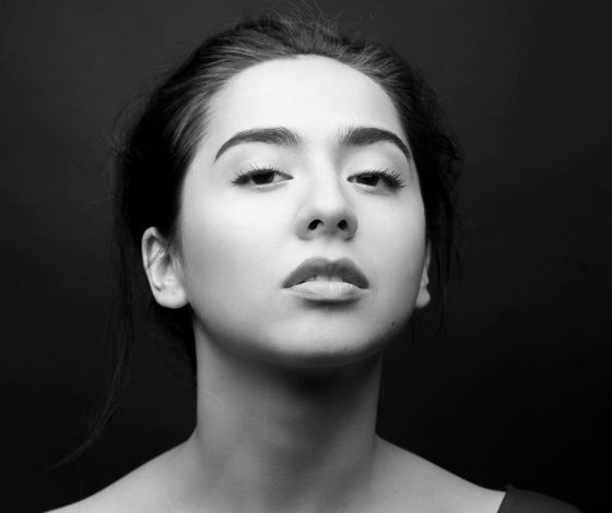 Новая песня певицы MANIZHA! Слушать здесь!