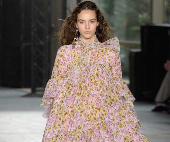 Смотри показ Giambattista Valli здесь!