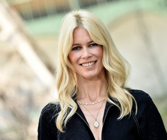 20-летняя дочь Клаудии Шиффер повторила образ знаменитой мамы