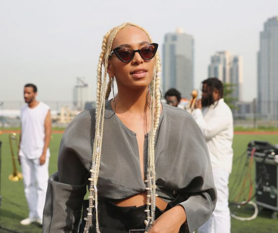 Хорошо выглядит! Эволюция стиля Соланж Ноулз