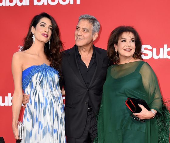 Джордж и Амаль Клуни пришли на премьеру «Субурбикона» с мамой Амаль
