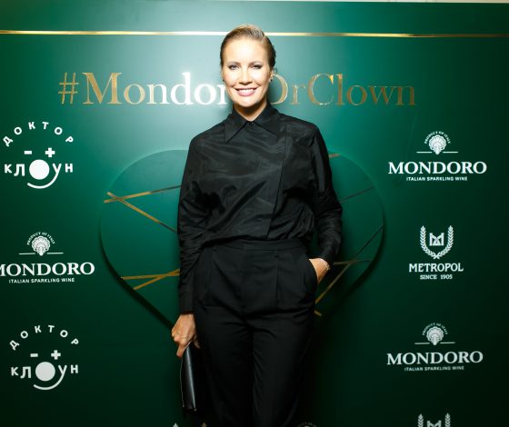 Елена Летучая, Максим Матвеев и Елизавета Боярская на ужине в честь благотворительного флешмоба #MondoroDrClown