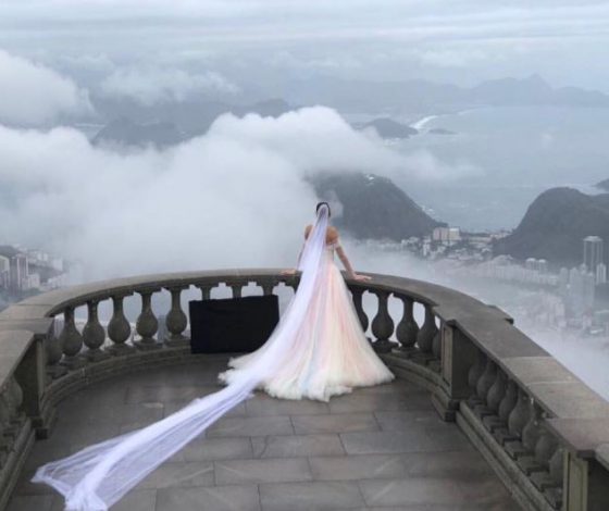 Израильский актер и его жена сыграли свадьбу вместе с Мадонной, Дакотой Джонсон и еще десятком звезд