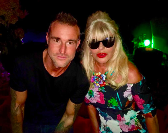 Минутка вдохновения: просто посмотри на маму Филиппа Плейна