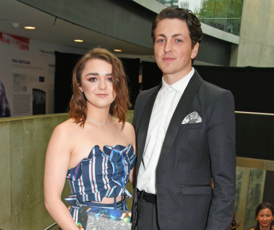 Мэйси Уильямс, ее бойфренд и еще 5 пар, в которых мужчина красивее