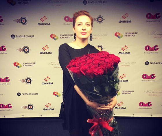 Неизвестные напали на журналистку «Эха Москвы»! Ее ударили ножом в шею! Подробности здесь!