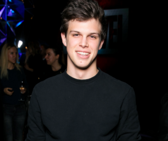 Гриша Верник: «Не воспринимайте все так буквально». Почему молодым актерам приходится объясняться за фото в Инстаграм?