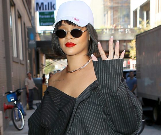 Новый выход Рианны: Vetements, Off/White, Alexander Wang и другие бренды