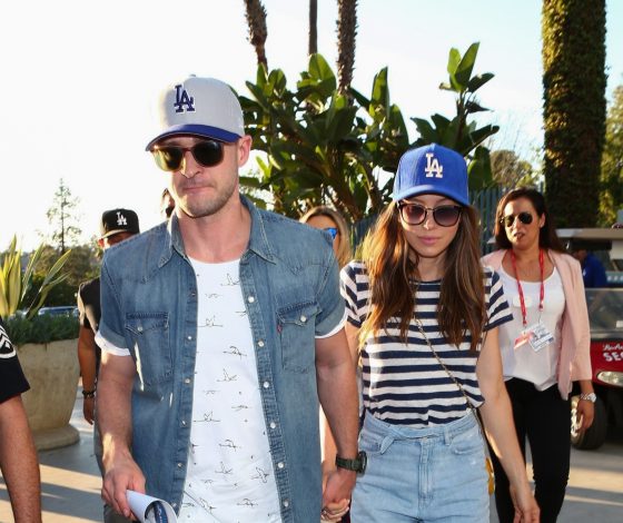 Новый семейный выход: Джастин Тимберлейк и Джессика Бил на бейсбольном матче