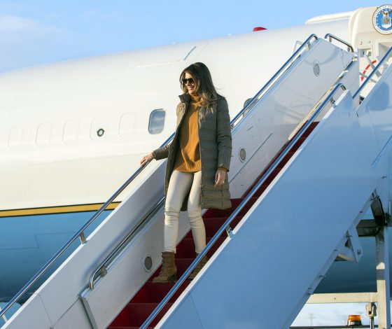 Первая леди на Аляске: новый выход Мелании Трамп