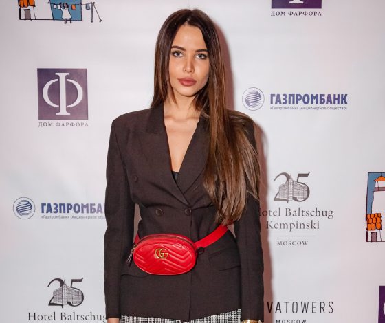 Анастасия Решетова, Анна Цуканова-Котт и Юлия Топольницкая на благотворительном приеме