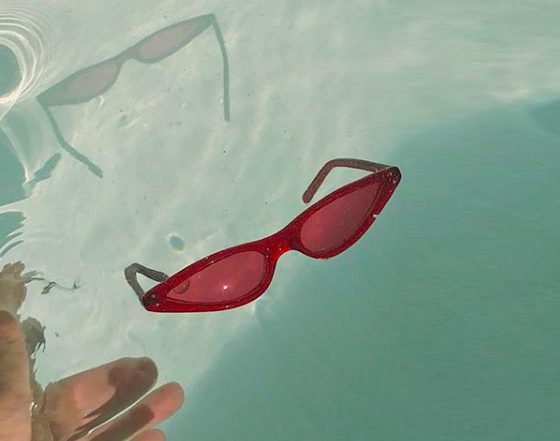 Рианна в очках грузинского дизайнера: где такие купить?