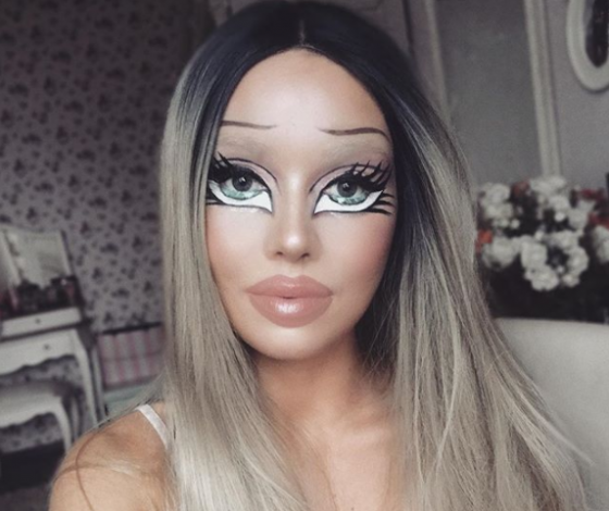 Не проснулась? Нарисуй себе глаза!