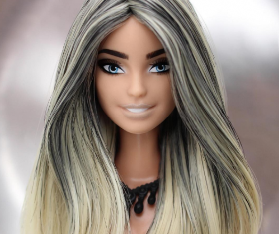 Этот художник красит волосы куклам «Барби». И у них прически лучше, чем у тебя!