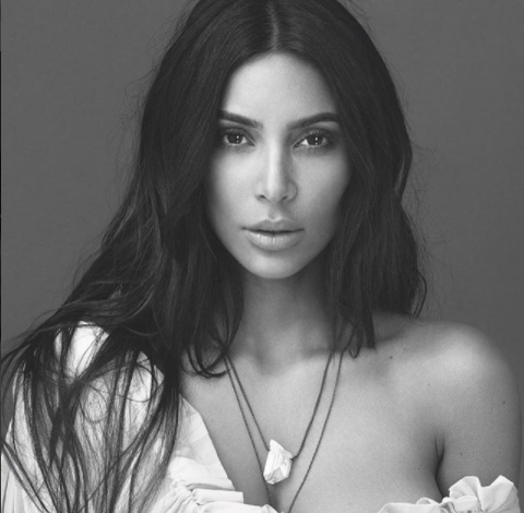 Топ самых сексуальных обложек Ким Кардашьян