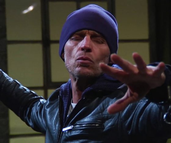 Наколдовал: победителя «Битвы экстрасенсов» задержали на угнанном Bentley!