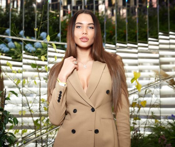 Анастасия Решетова и другие звезды ждут тебя на благотворительной  барахолке 19 ноября