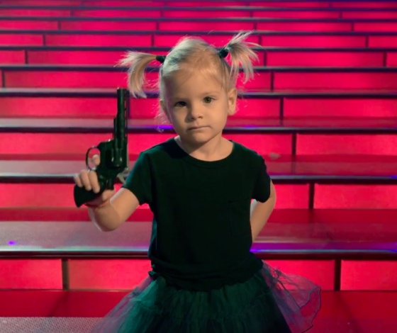 Дочка Тимати снялась в его новом клипе. Но почему видео в центре скандала?