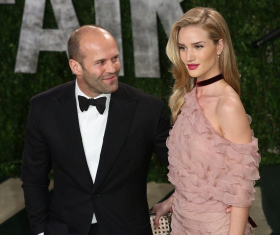 Любимая пара! Роузи Хантингтон-Уайтли поделилась новым фото с Джейсоном Стэтхемом