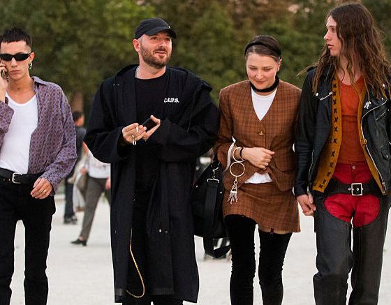 Это важно: кто на самом деле поддерживает известных дизайнеров?